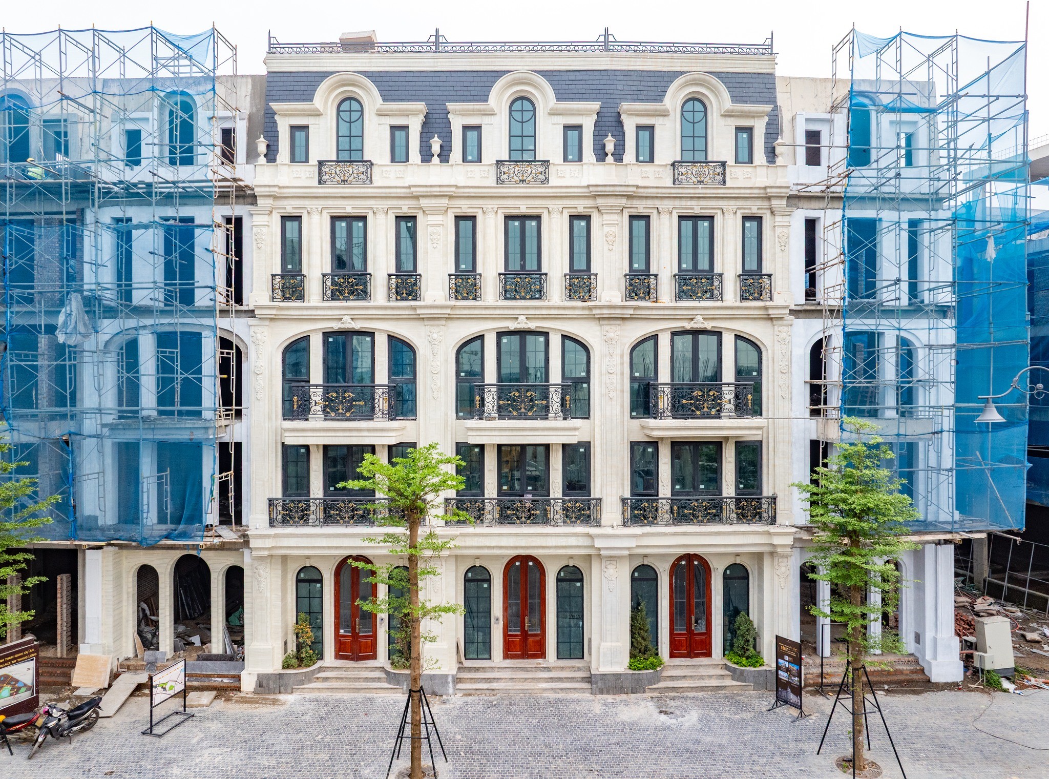 Toàn cảnh dự án — 04 / 2026