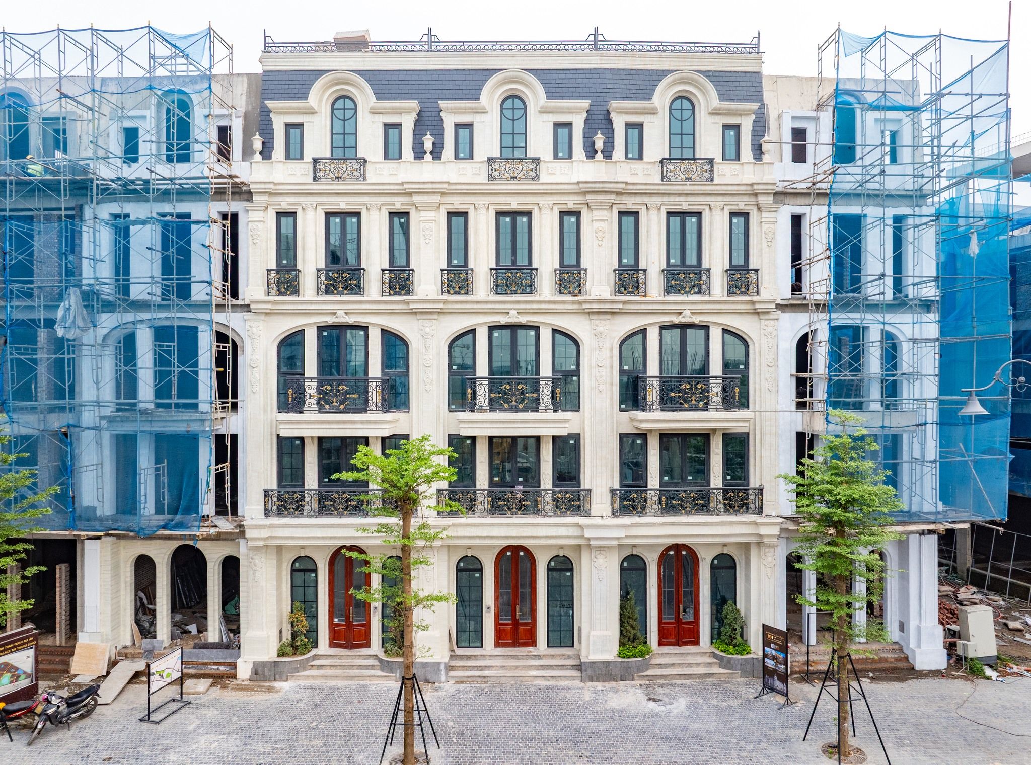 Toàn cảnh dự án — 04 / 2026